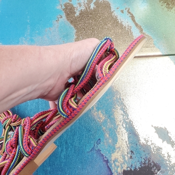 Steve Madden 6.5 Sensible Sandals in Multicolor Pink Blue Yellow tie wrap Ankle‎ - Picture 11 of 11